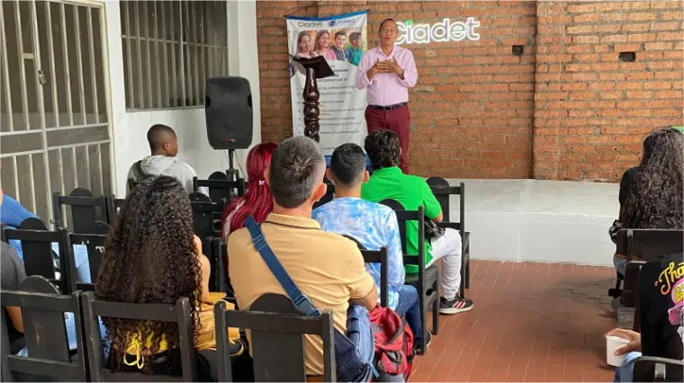 Evento de CIADET con estudiantes